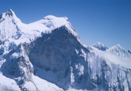 Face sud du Huandoy: Photo prise lors de la tentative de la face nord du Huascaran nord (6665m). Nous avons but a 400 mtres du sommet aprs avoir escalad 1200 metres de paroi.