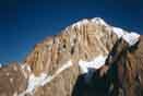 Mont-Blanc, versant Sud, les piliers rouges du brouillard...